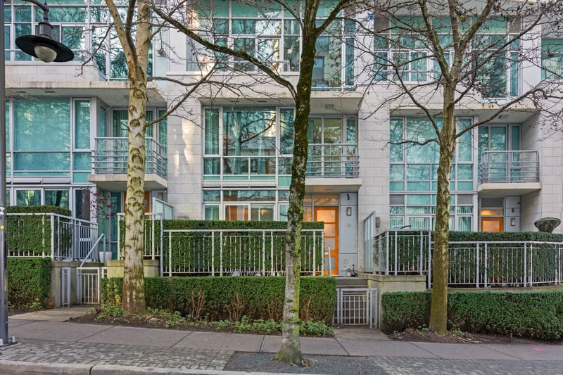 Luxury estate at 493 Broughton Street, Vancouver, BC — photo 28