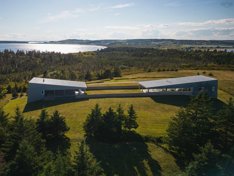 Luxury estate at 71 Hell Point Road, Halifax — photo 1