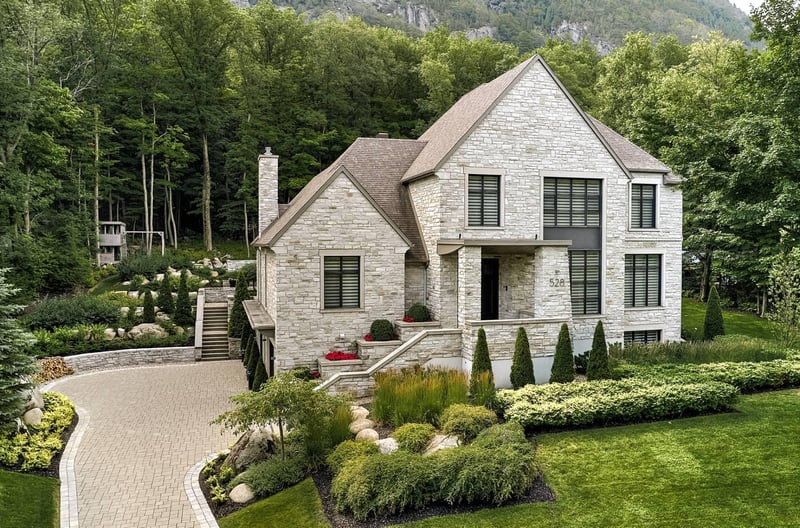 Luxury estate at 528 Rue du Sommet, Mont Saint-Hilaire — photo 36