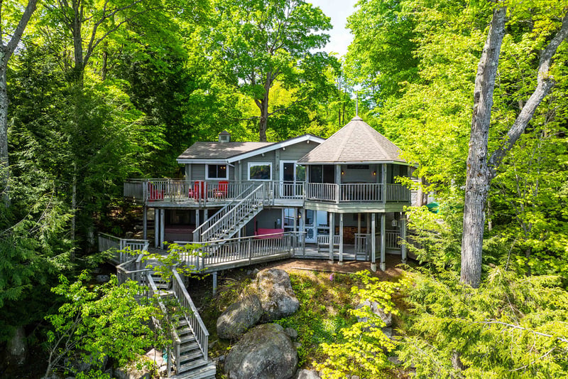 Luxury estate at 1246 Dudley Road, Bala, ON — photo 2
