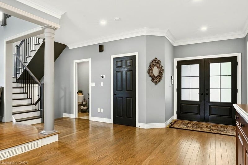 Luxury estate at 55 Chianti Crescent, Hamilton, ON — photo 4