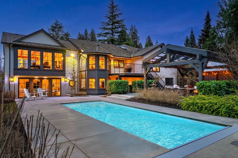 5-bedroom luxury home in 32500 Verdon Way, Abbotsford, BC