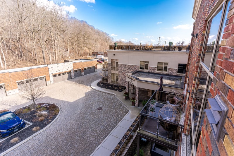 Luxury estate at 397 King Street West unit 215, Dundas, ON — photo 44