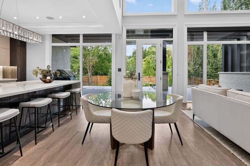 Luxury estate at 533 Carson Lane, Oakville, ON — photo 15