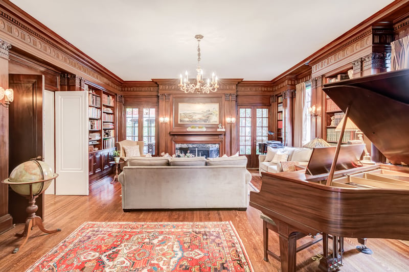Luxury estate at 5 Undercliffe Avenue, Hamilton, ON — photo 7