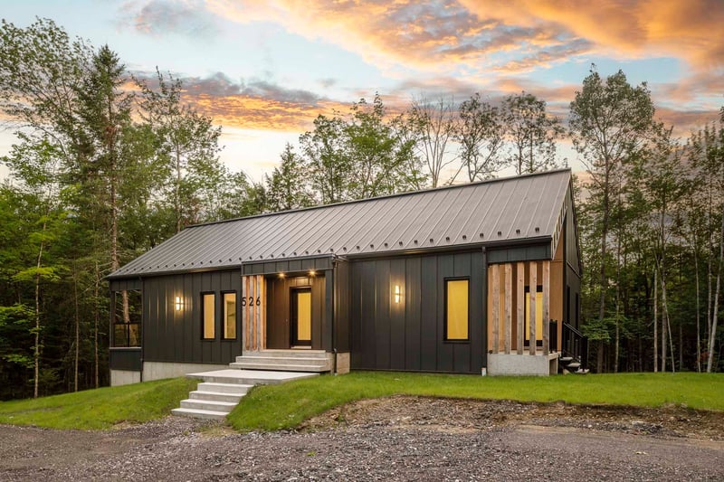 Luxury estate at 526 Chemin Laurendeau, Magog, QC — photo 1