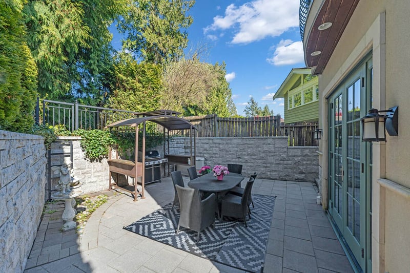 Luxury estate at 4348 Erwin Drive, West Vancouver, BC — photo 12