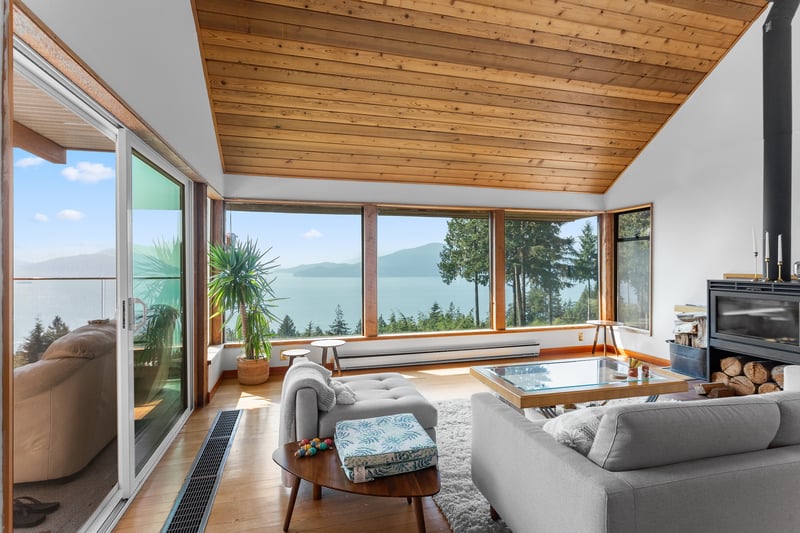 Luxury estate at 270 Mountain Drive, Lions Bay, BC — photo 5