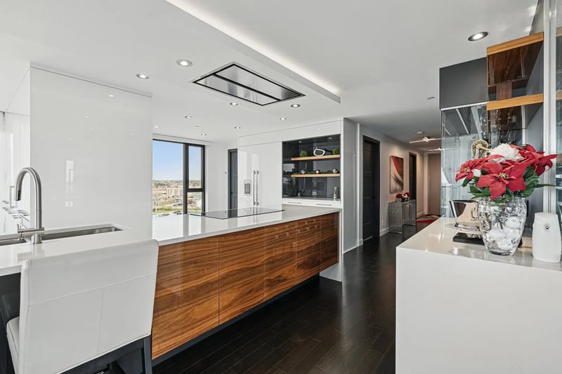 Luxury estate at 1400 Av. des Draveurs #1005, Trois-Rivieres, QC — photo 15