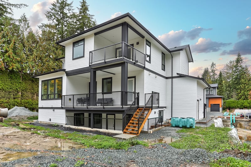 Luxury estate at 11018 243B Street, Maple Ridge, BC — photo 41