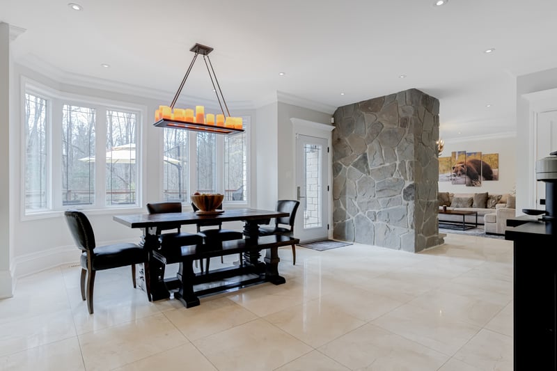 Luxury estate at 18 Elder Crescent, Hamilton, ON — photo 16