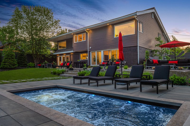 5-bedroom luxury home in 183 Hunters Bay Drive, Huntsville, ON