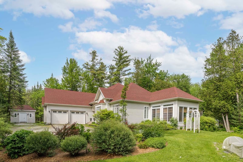 Luxury estate at 2260 Rue du Petit-Prêcheur, Magog, QC — photo 16