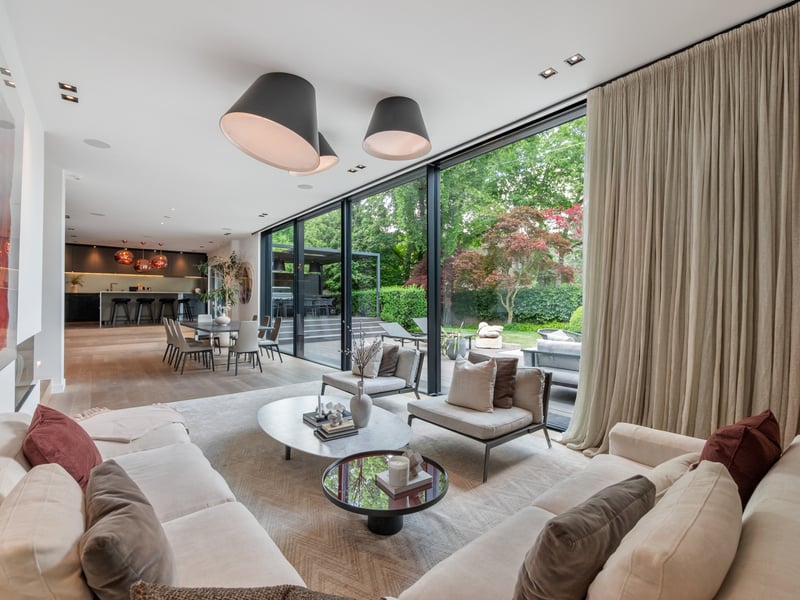 Luxury estate at 75 Ardwold Gate, Toronto, ON — photo 4