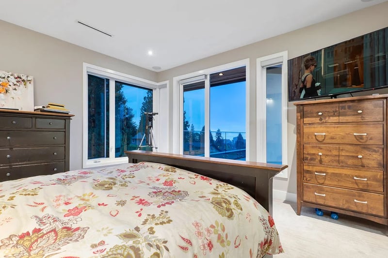 Luxury estate at 990 Jefferson Avenue, West Vancouver, BC — photo 21