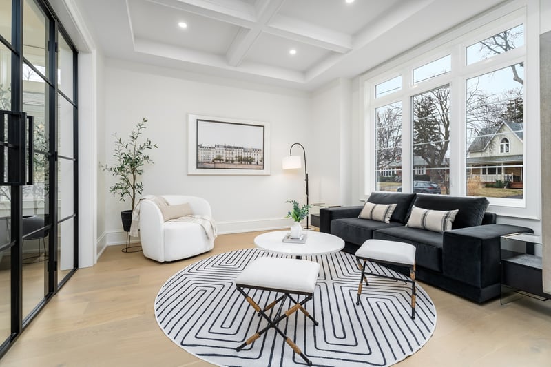 Luxury estate at 501 Avonwood Drive, Mississauga, ON — photo 3