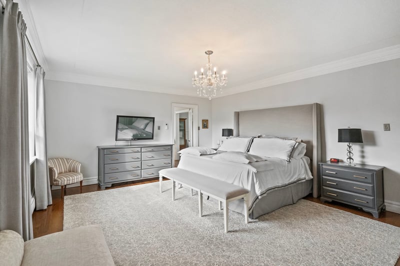 Luxury estate at 14 Delbrook Court, Hamilton, ON — photo 33