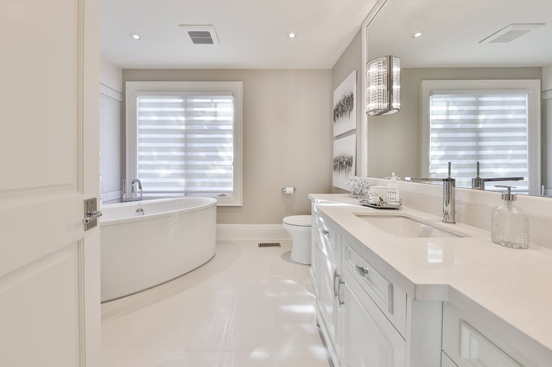 Luxury estate at Burlington — photo 13