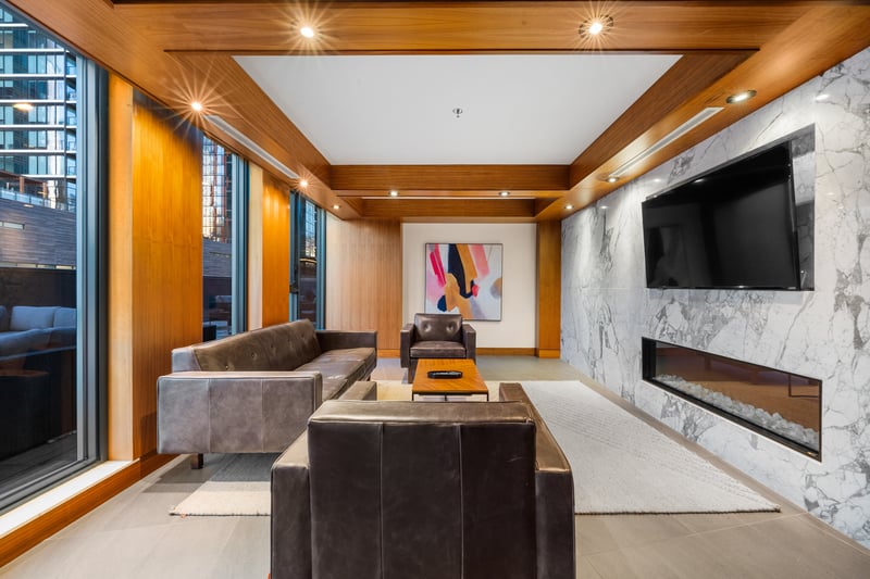 Luxury estate at 1010 6 Street Southwest unit 1202 — photo 10