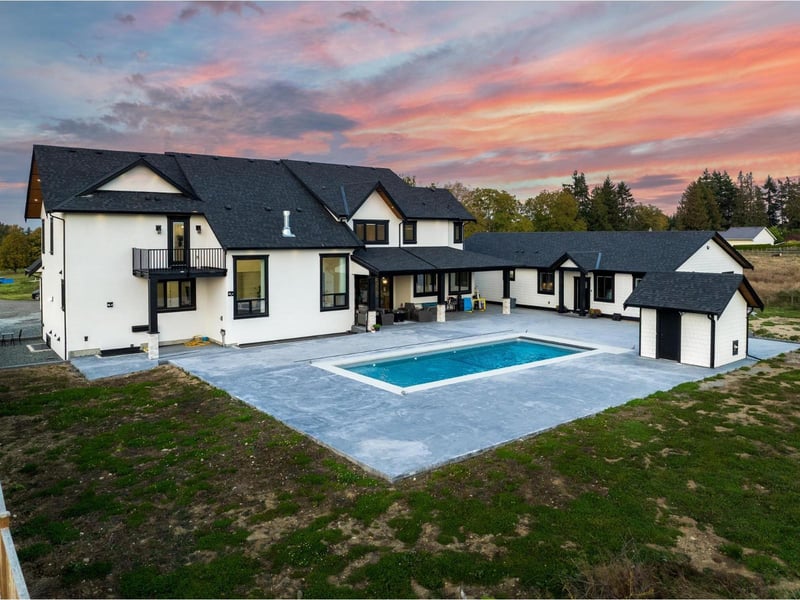 Luxury estate at 19890 16 Avenue, Langley Township, BC — photo 4