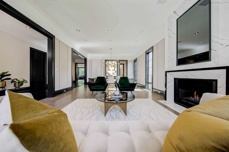Luxury estate at 211 Glencairn Avenue, Toronto — photo 7