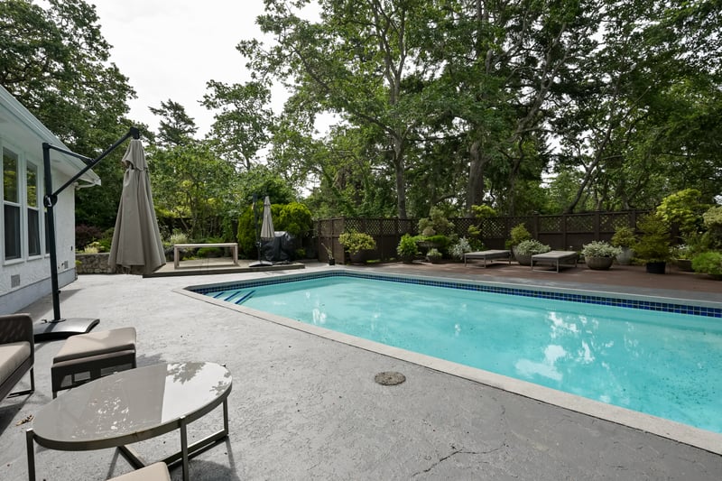 Luxury estate at 2861 Tudor Avenue, Victoria, BC — photo 30