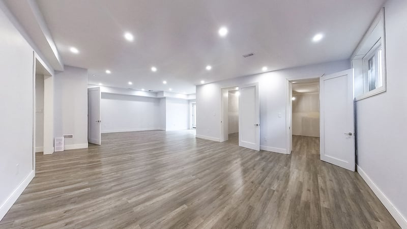 Luxury estate at 1029 Lorne Park Road, Mississauga, ON — photo 4