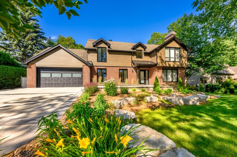 Luxury estate at 264 Rue du Champ-Doré, Saint-Mathieu-de-Beloeil, QC — photo 3