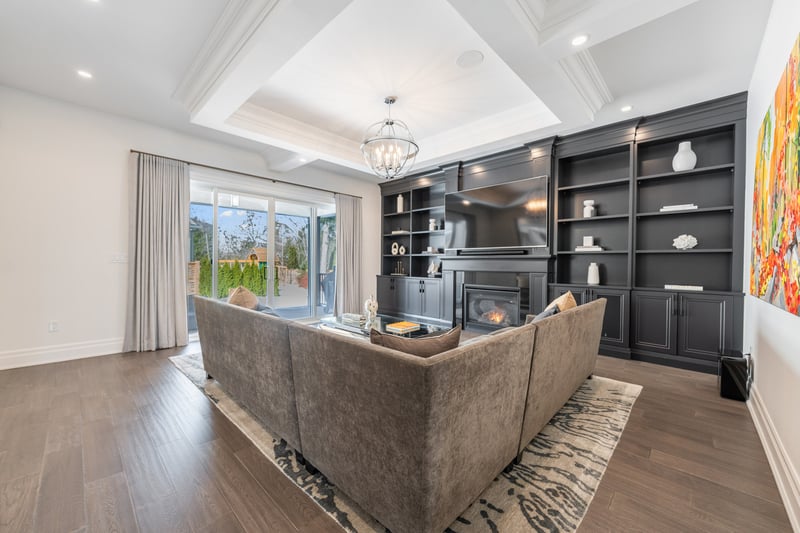 Luxury estate at 2265 Lakeshore Road #3, Burlington, ON — photo 18