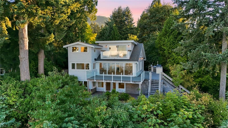 Luxury estate at 312 Roland Road, Ladysmith, BC — photo 8