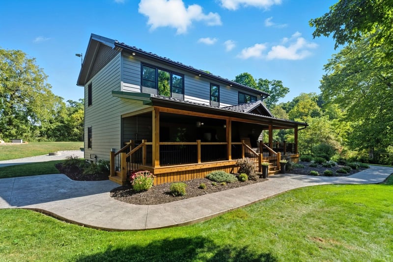 Luxury estate at 115 Lakeshore Road, Port Burwell, ON — photo 4