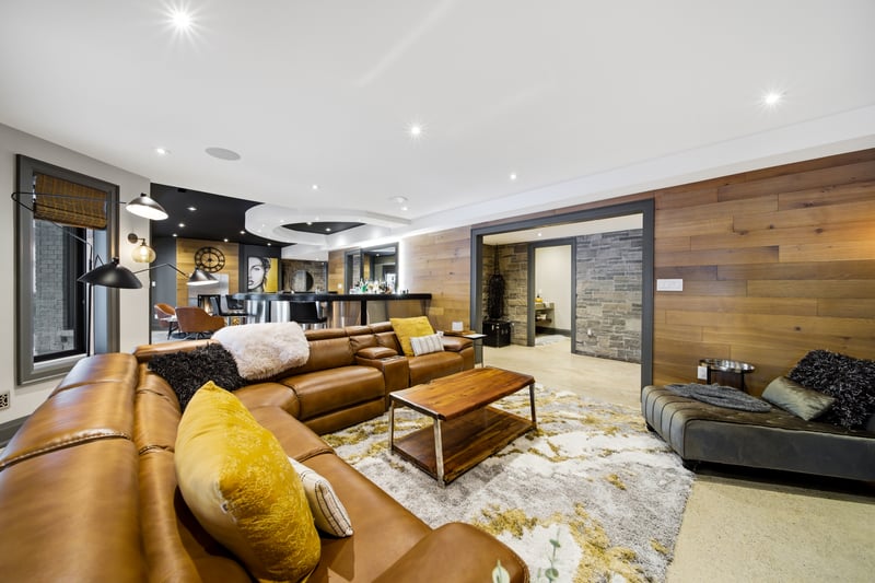 Luxury estate at 3205 Highpoint Court, Burlington, ON — photo 26