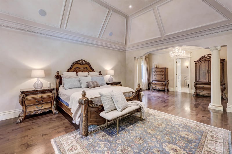 Luxury estate at 95 Eden Vale Dr, King City, ON — photo 24