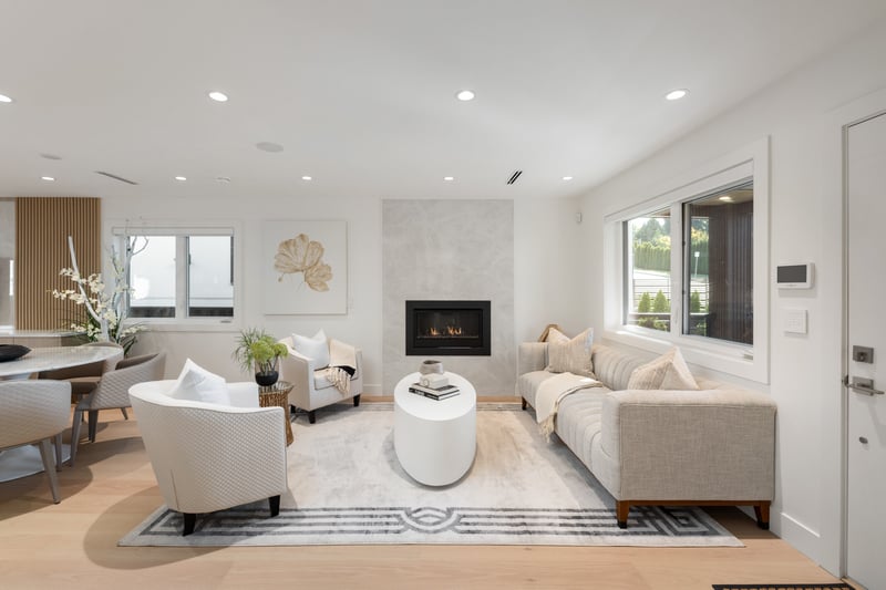 Luxury estate at 806 Montroyal Boulevard, North Vancouver, BC — photo 8