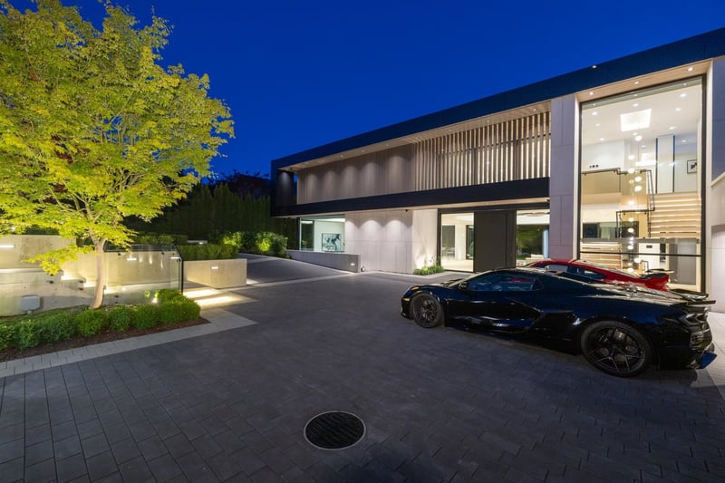 Luxury estate at 690 Knockmaroon Road, West Vancouver, BC — photo 6