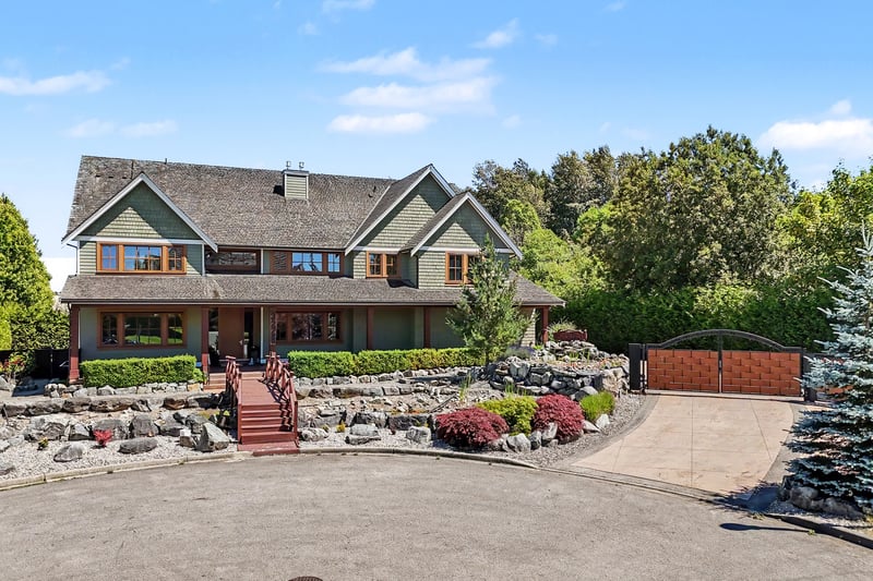 Luxury estate at 3228 164A Street, Surrey, BC — photo 4