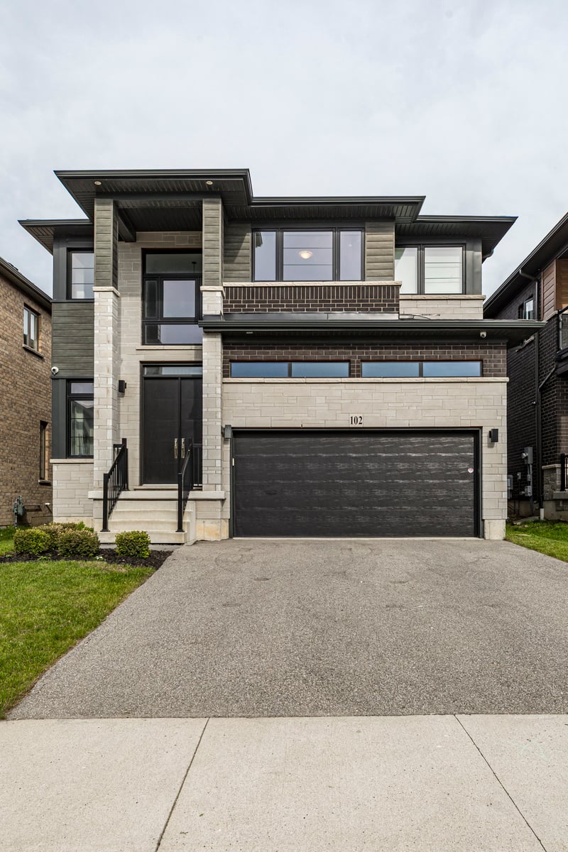 Luxury estate at 102 Greenwich Avenue, Hamilton, ON — photo 3