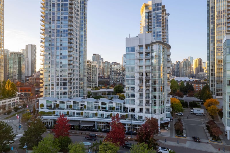 Luxury estate at 1111 Marinaside Crescent #1501, Vancouver, BC — photo 24
