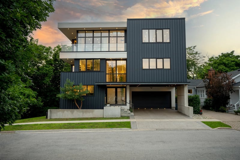 Luxury estate at 5 Michigan Avenue, St. Catharines, ON — photo 4