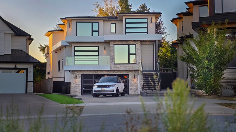 Luxury estate at 15401 78 Avenue, Surrey, BC — photo 17