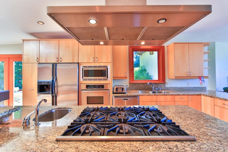 Luxury estate at 170 Highview Place, Lions Bay, BC — photo 12