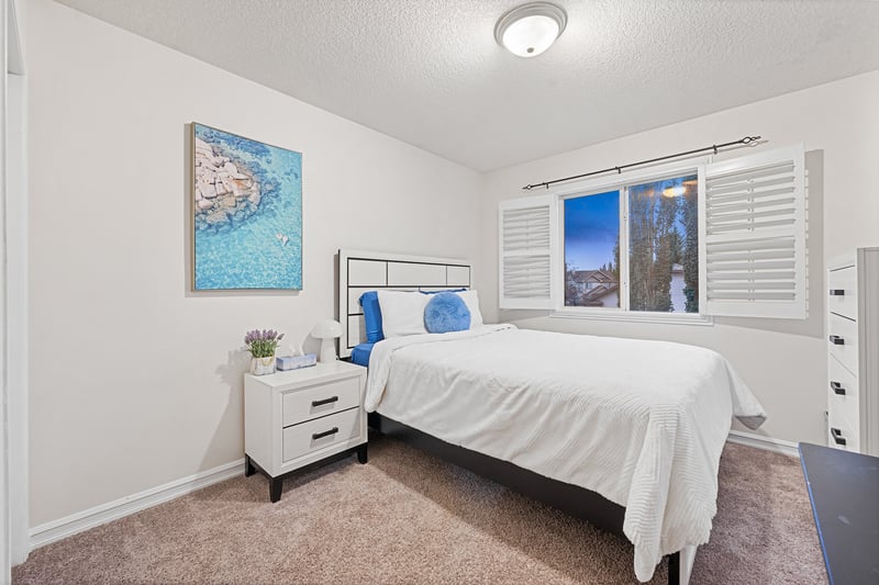 Luxury estate at 192 West Lakeview Place, Chestermere, AB — photo 16