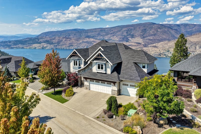 Luxury estate at 126 Sky Court, Kelowna, BC — photo 2