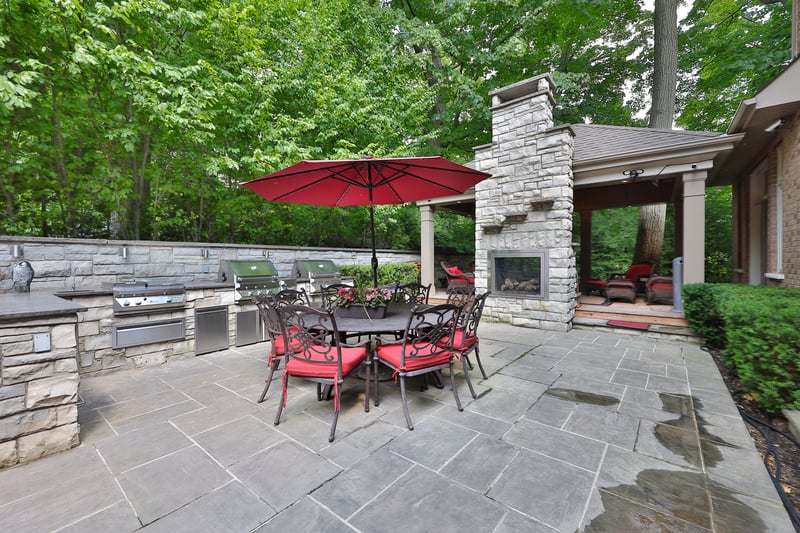 Luxury estate at 5047 Lakeshore Road, Burlington, ON — photo 32