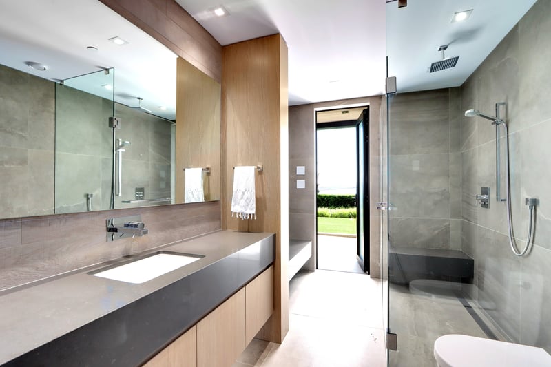 Luxury estate at 2611 Bellevue Avenue, West Vancouver — photo 15