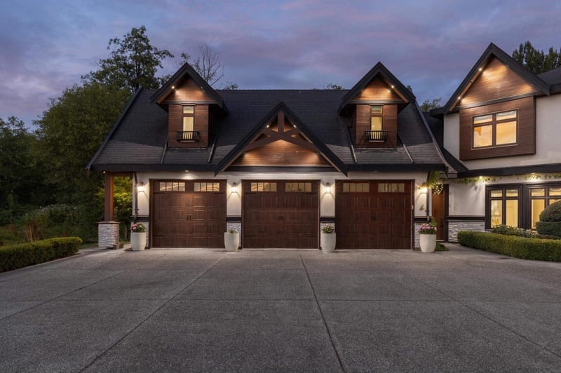 Luxury estate at 8486 Harvie Road, Surrey, BC — photo 3