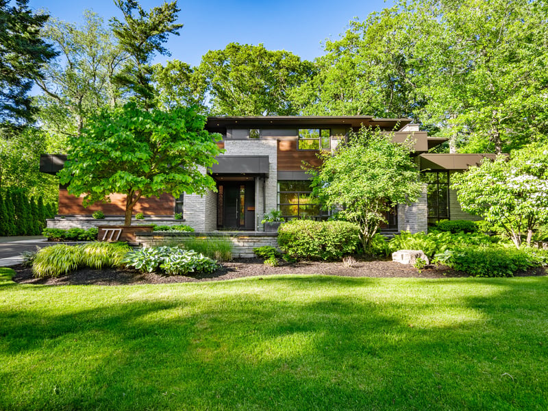 Luxury estate at 777 Shadeland Avenue, Burlington, ON — photo 2