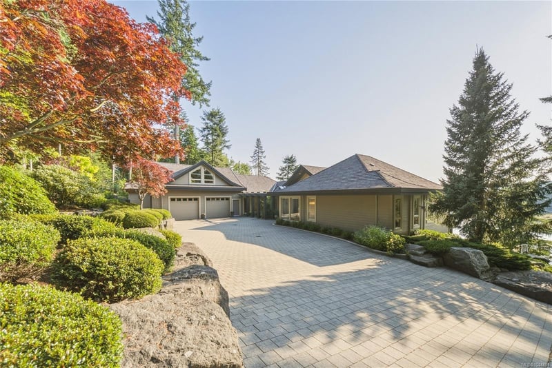 Luxury estate at 1157 West Road, Quadra Island, BC — photo 11
