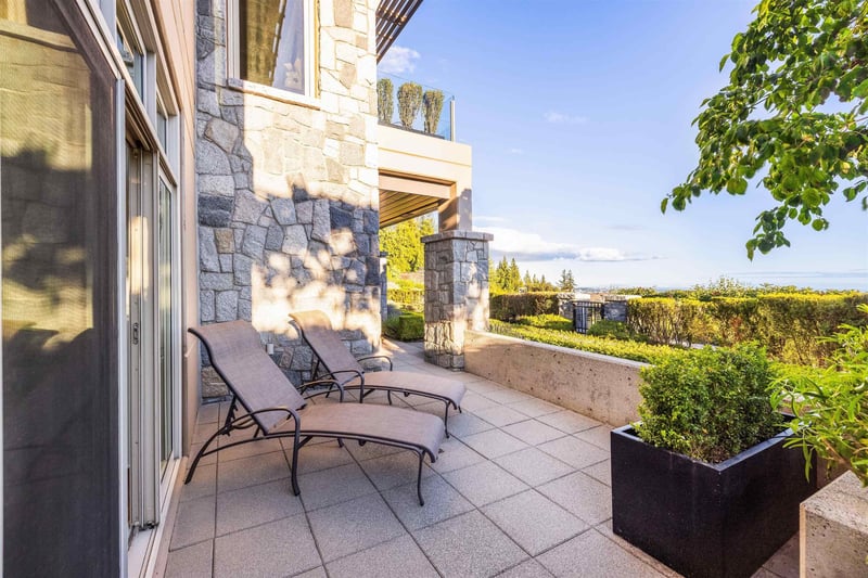 Luxury estate at 2535 Garden Court, West Vancouver, BC — photo 18