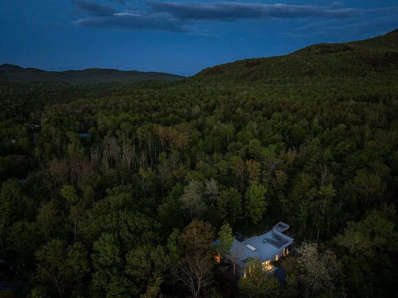Luxury estate at 15 Chemin du Hibou, Eastman, QC — photo 52